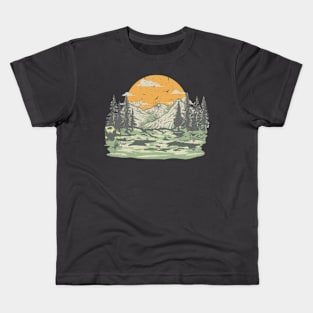 Wildlife Trees Outdoors hiking camping Nature Retro Forest Kids T-Shirt